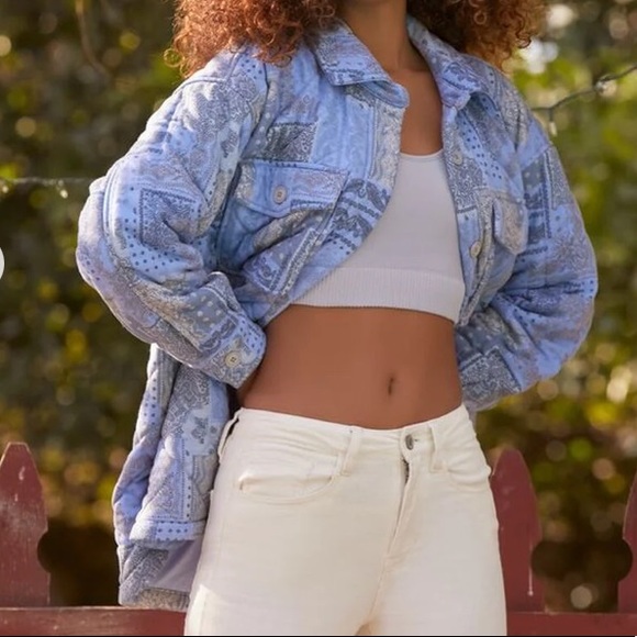 Forever 21 Jackets & Coats Forever 2 Bandana Print Quilted Shacket